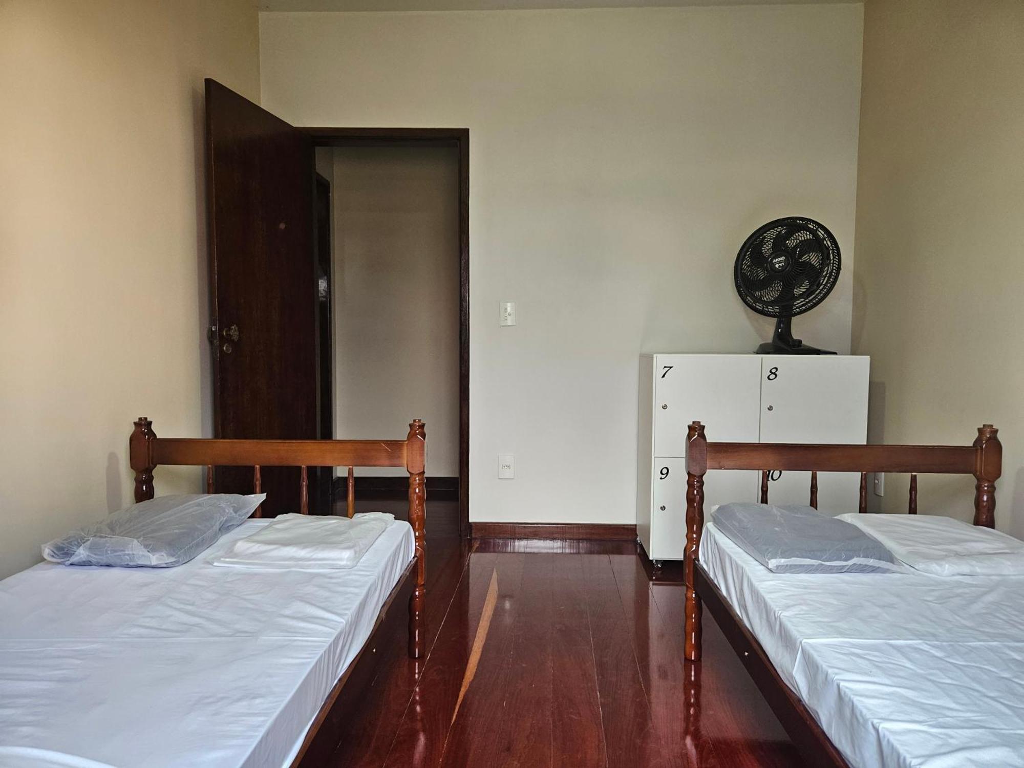 Caxu Hostel Качоейро де Итапемирим Екстериор снимка
